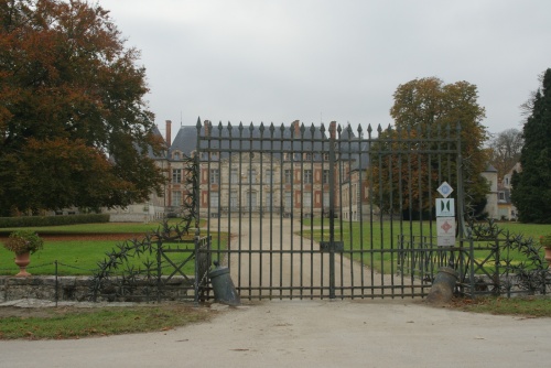 Courson Chateau behind gates